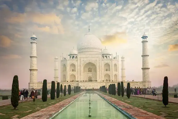 Noida to Agra Tempo Traveller