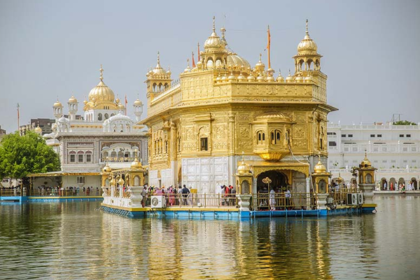 Delhi to Amritsar Tempo Traveller