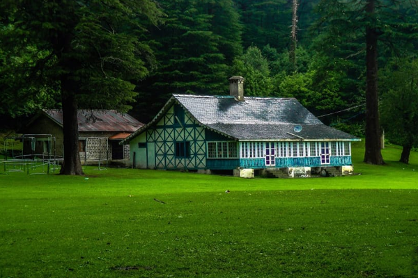 Delhi to Dalhousie Tempo Traveller